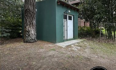 Casa a la venta en Costa del Este - Av. 3 entre Orquídeas y Violetas  al 345