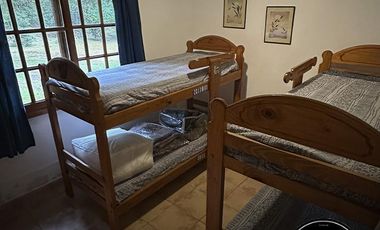 Casa a la venta en Costa del Este - Av. 3 entre Orquídeas y Violetas  al 345