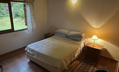 Casa a la venta en Costa del Este - Av. 3 entre Orquídeas y Violetas  al 345