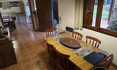 Casa a la venta en Costa del Este - Av. 3 entre Orquídeas y Violetas  al 345