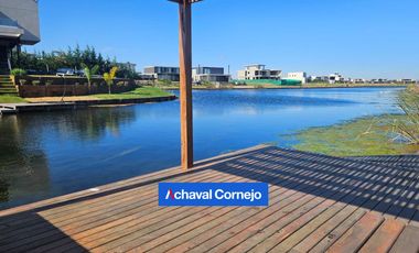 Casa en venta en  Barrio Costas al Agua - 5 dormitorios