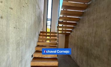 Casa en venta en  Barrio Costas al Agua - 5 dormitorios