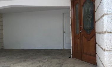 Casa en Venta en Paseo del Pedregal; Jardines de la Montaña