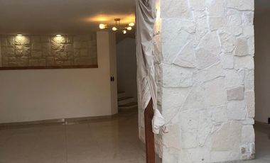 Casa en Venta en Paseo del Pedregal; Jardines de la Montaña