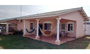 SE ALQUILA CASA AMOBLADA EN CHITRÉ