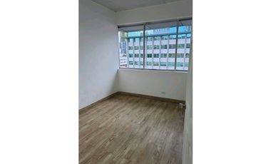 OFICINA EN OBARRIO   PLAZA REGENCY   118M2 CON MOBILIARIO