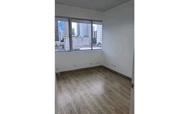 OFICINA EN OBARRIO   PLAZA REGENCY   118M2 CON MOBILIARIO
