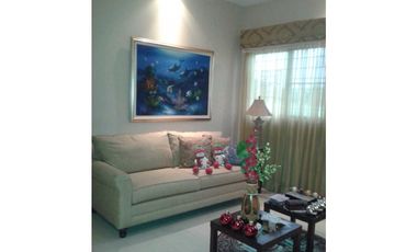 SE VENDE CASA EN ZONA EXCLUSIVA DE LA VILLA DE LOS SANTOS - NEGOCIABLE