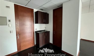 Oficina en Arriendo en Av. Las Condes Esquina Av. Las Tranqueras