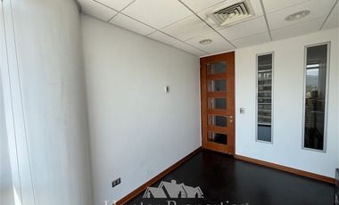 Oficina en Arriendo en Av. Las Condes Esquina Av. Las Tranqueras