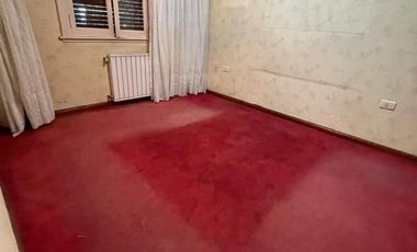 Casa de tres ambientes en alquiler, APTO COMERCIAL