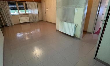 Casa de tres ambientes en alquiler, APTO COMERCIAL