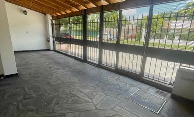 Casa de tres ambientes en alquiler, APTO COMERCIAL