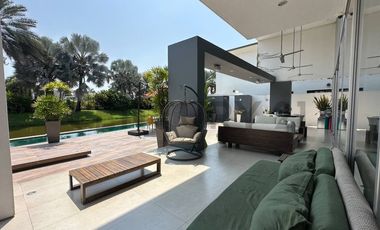 Vendo casa amplia en Isla Mocoli con vista al lago