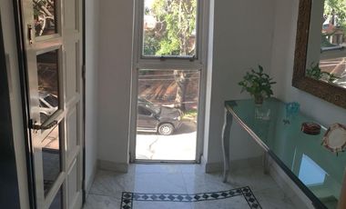 Venta departamento de 4 ambientes con cochera, en La Lucila