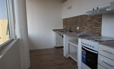 Oficina con cocina y cocheras - Beccar