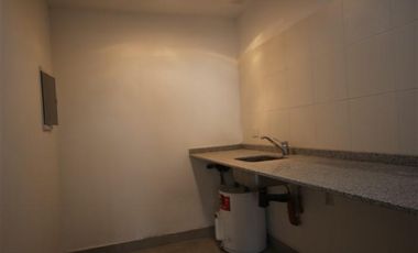 Oficina con cocina y cocheras - Beccar