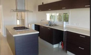 Venta hermosa casa en El Golf Nordelta