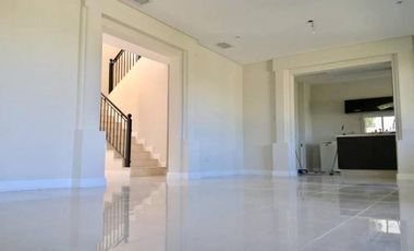 Venta hermosa casa en El Golf Nordelta