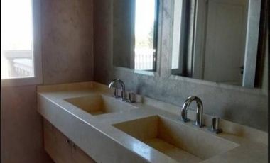 Venta hermosa casa en El Golf Nordelta