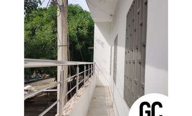 Se vende casa con locales comerciales -  Soledad 2000/ Villa monaco