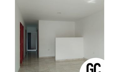Se vende casa con locales comerciales -  Soledad 2000/ Villa monaco