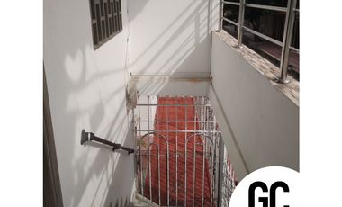 Se vende casa con locales comerciales -  Soledad 2000/ Villa monaco