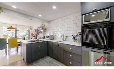 Casa Envigado Loma del Chocho , 4 alcobas 258m2💰1500 Mill