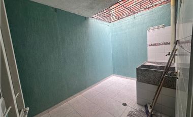 CASA EN VENTA ALAMEDA DEL RIO ⬆2 140M2 🛌2🚽1🚘0 CALI NORTE