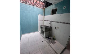 CASA EN VENTA ALAMEDA DEL RIO ⬆2 140M2 🛌2🚽1🚘0 CALI NORTE