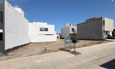 Terreno en venta en Fraccionamiento Adamar, Dentro de Coto, con Seguridad