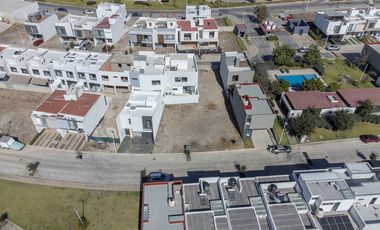 Terreno en venta en Fraccionamiento Adamar, Dentro de Coto, con Seguridad