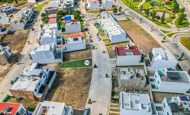 Terreno en venta en Fraccionamiento Adamar dentro de coto con seguridad