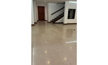 VENTA DE CASA EN EL POBLADO - MEDELLIN