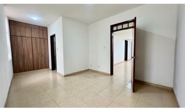 Casa remodelada de una planta en venta Barrio El Centro Palmira Valle