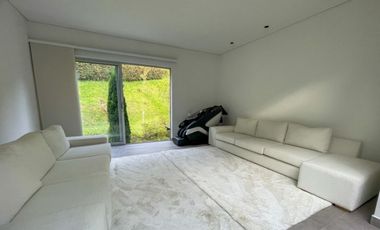 VENTA CASA CAMPESTRE 3 NIVELES LAS PALMAS MEDELLN