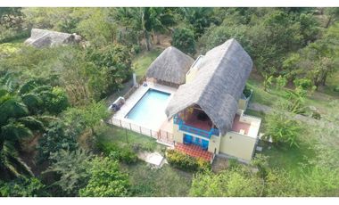 Se arrienda Casa Campestre con salida a la Playa en Palomino