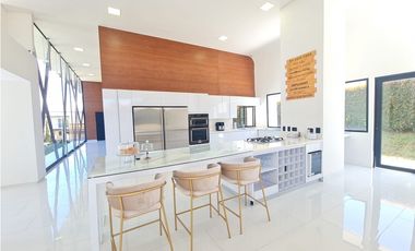 Alquiler Casa Amoblada Sector Envigado