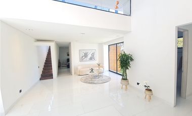 Alquiler Casa Amoblada Sector Envigado