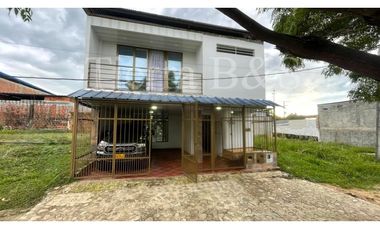 VENTA DE CASA EN RIVERA - HUILA, 230 M2 POR $380'000.000