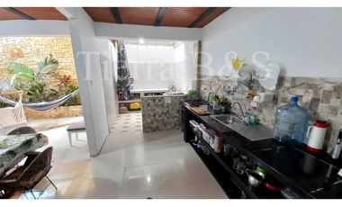 VENTA DE CASA EN RIVERA - HUILA, 230 M2 POR $380'000.000