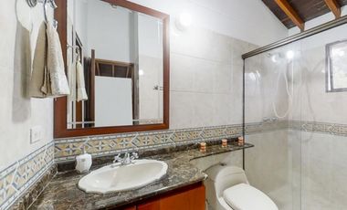 HERMOSA CASA POBLADO COLA DEL ZORRO