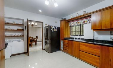 HERMOSA CASA POBLADO COLA DEL ZORRO