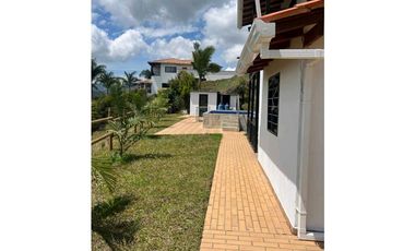 VENTA FINCA EN GUATAPE VEREDA LA CHAPA