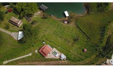 VENTA FINCA EN GUATAPE VEREDA LA CHAPA