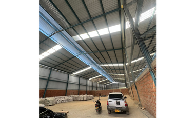 VENTA DE BODEGAS ZONA LA DOLORES