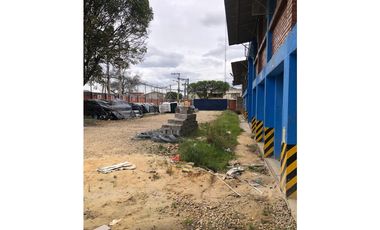 ARRIENDO BODEGA EN CAZUCA ZONA INDUSTRIAL