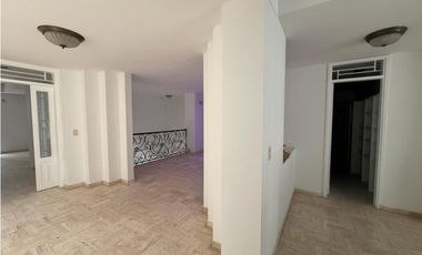 ARRIENDO CASA AMOBLADA ESQUINERA MIRAFLORES CALI