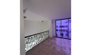 ARRIENDO CASA AMOBLADA ESQUINERA MIRAFLORES CALI