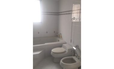 ARRIENDO CASA AMOBLADA ESQUINERA MIRAFLORES CALI